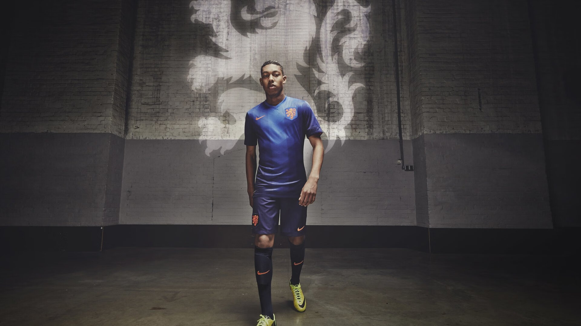 逆转的火焰,从德国足球到张本智和的赛场传奇